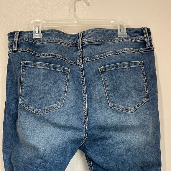 Torrid Luxe Slim Boot Jeans 16T Stretch Medium Wash 32” Inseam Flare Denim - Picture 5 of 8